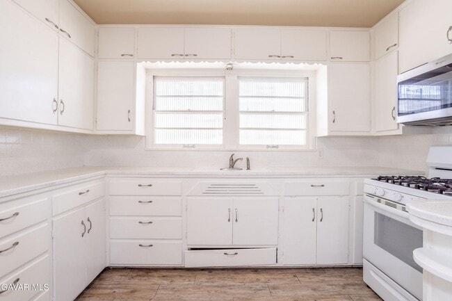 Photo - 44632 Fern Ave