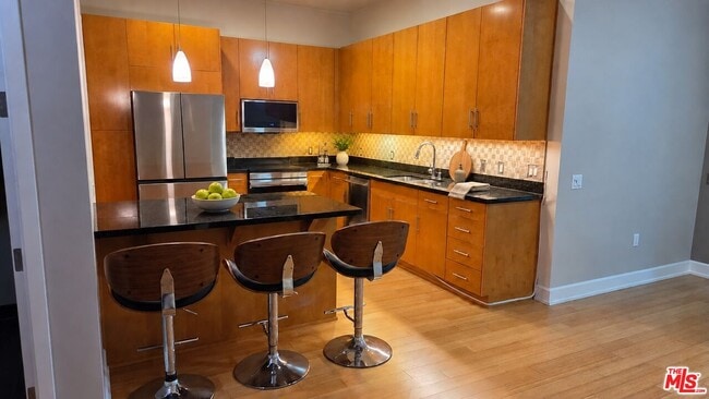 Photo - 3223 W 6th St Unit 706