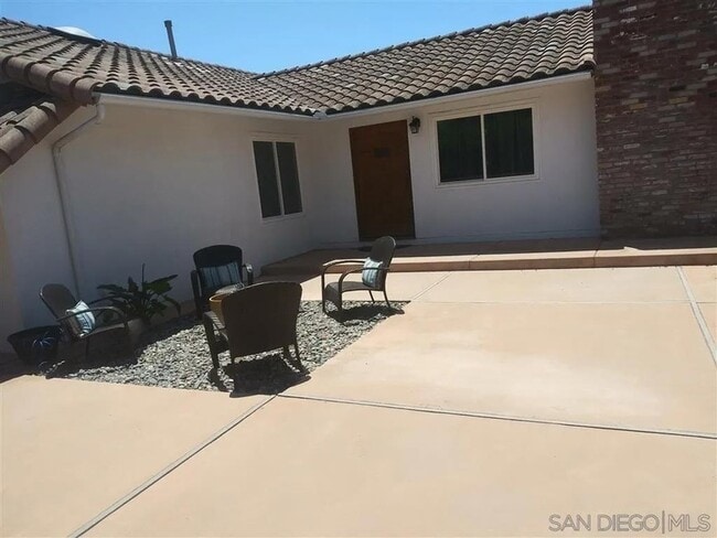Building Photo - 8888 La Jolla Scenic Dr N