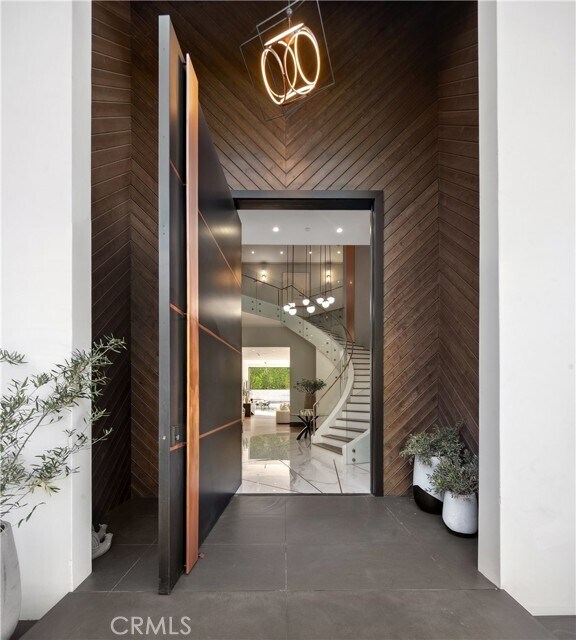 Photo - 5535 Shirley Ave