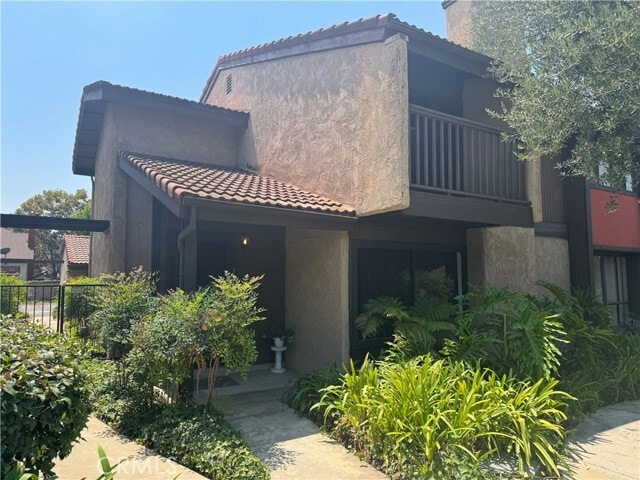Photo - 189 S Hollenbeck Ave Townhome