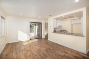 2 BR, 2 BA - 1000SF - Owen Village Apartments