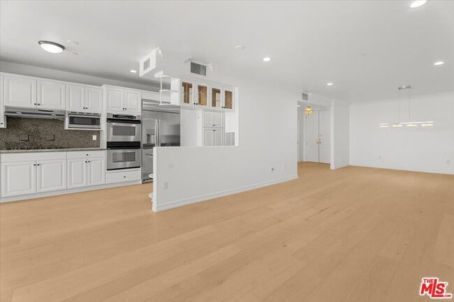 Photo - 1450 S Beverly Dr Unit 404