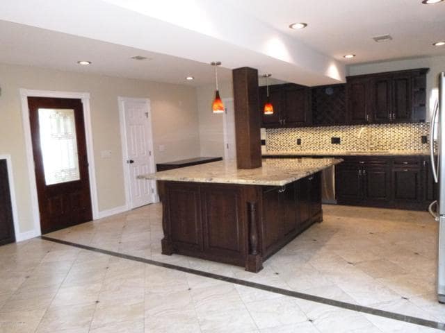 Photo - 770 W Altadena Dr