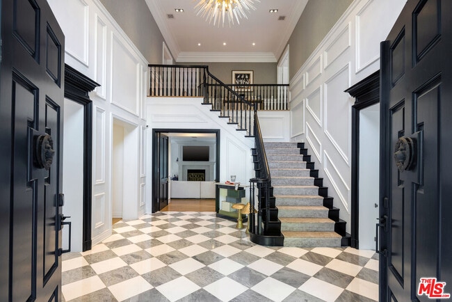 Photo - 9135 Hazen Dr