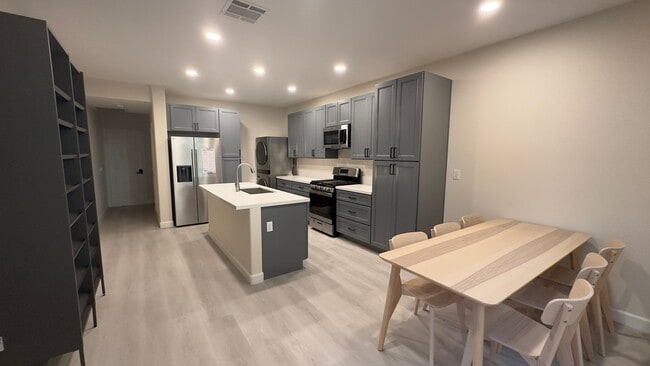 Photo - 39391 Tiburon Dr Unit 5