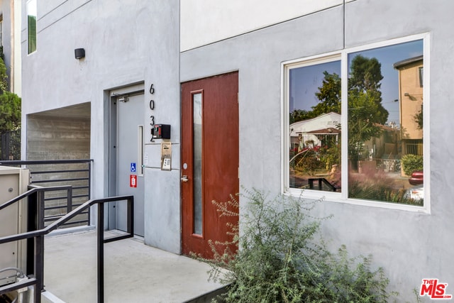 Photo - 6032 Romaine St Townhome