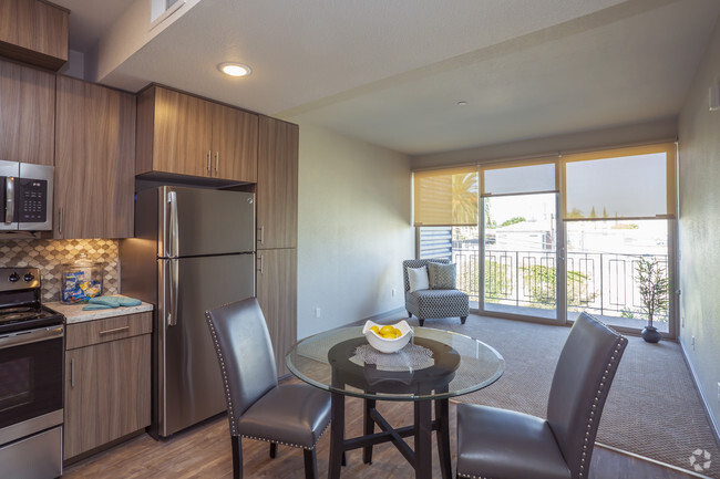 1 BR, 1 BA - 588 SF - The Kimball