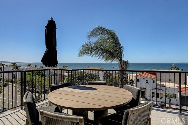 Photo - 800 Manhattan Ave