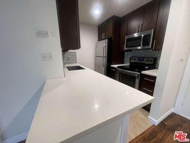 Photo - 525 S Ardmore Ave Unit 260