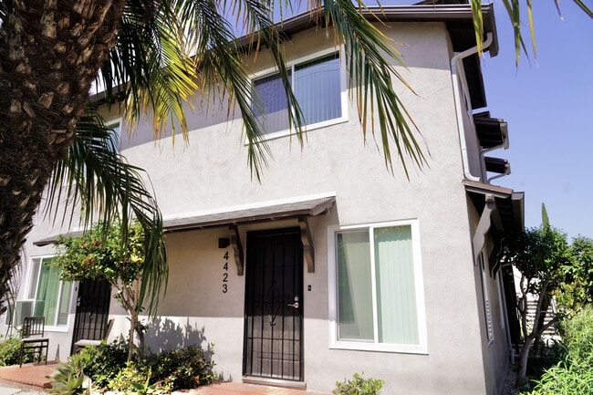 Building Photo - 4423 Cahuenga Blvd