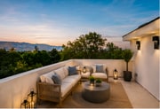 Photo - 5026 Cahuenga Blvd