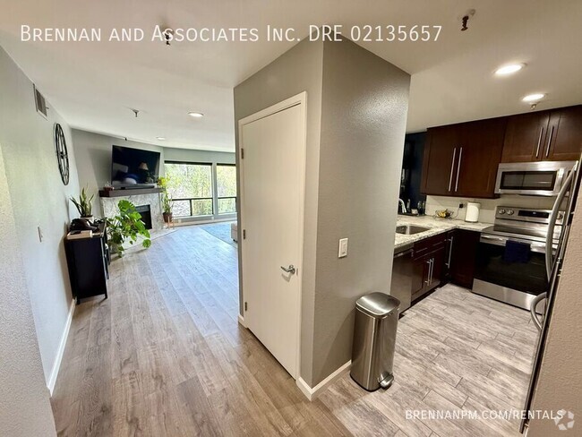 Building Photo - 1640 Tenth Ave Unit 202 Rental