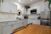 Photo - 4646 Robbins St Unit ID1304288P