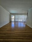 Photo - Holiday Manor Apartments