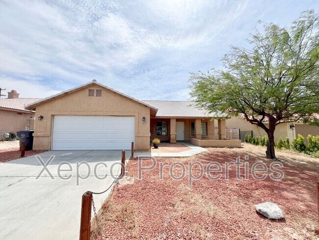Building Photo - 16040 Via Vista Rental