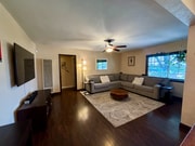 Photo - 905 70th St House