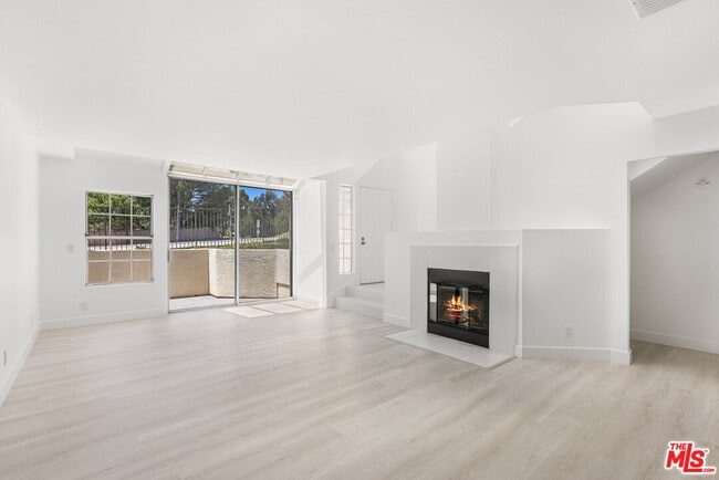 Photo - 4240 Lost Hills Rd