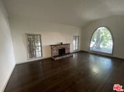 Photo - 147 S Poinsettia Pl House