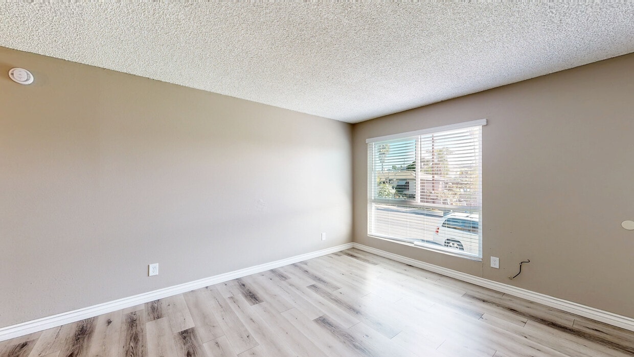 3D Tour - Pinewood Apartments