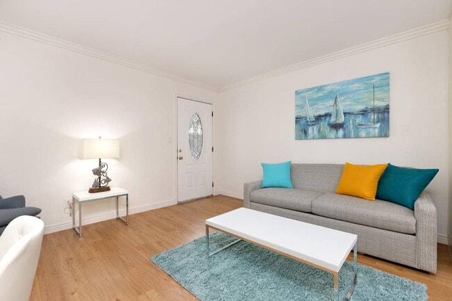 Photo - Del Rey Apartments