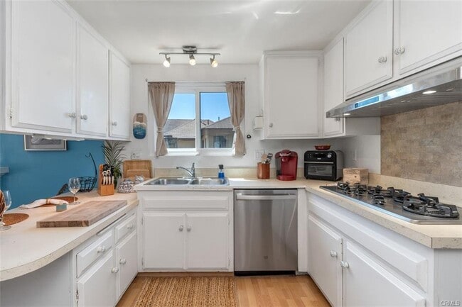 Photo - 3068 Zell Dr