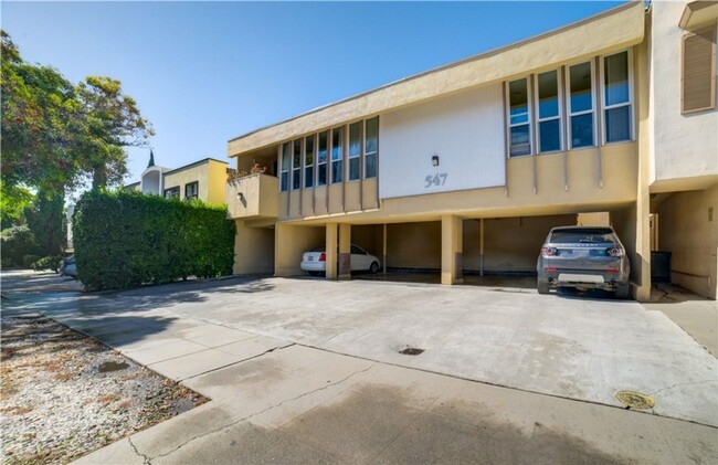 Beautiful 2 Bed Unit in West Hollywood - Beautiful 2 Bed Apartments Unit in West Hollywood
