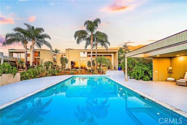 Photo - 3028 Overhill Dr