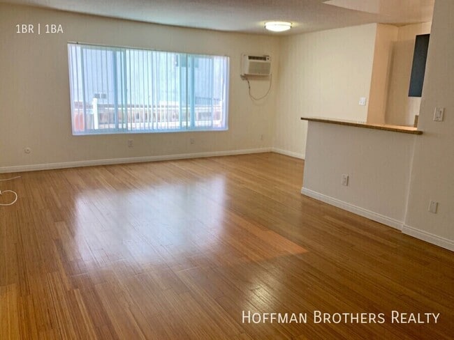 Photo - 1847 Winona Blvd Unit 106