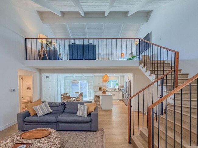 Building Photo - 4954 Dolphin Way