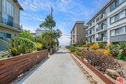 Photo - 20 1/2 Northstar St Condo