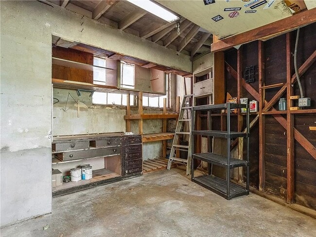 Photo - Gorgeous 3 bd 2 ba + Den Single Family hom...