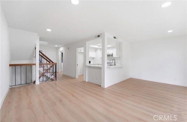 Photo - 1070 Walnut Grove Ave