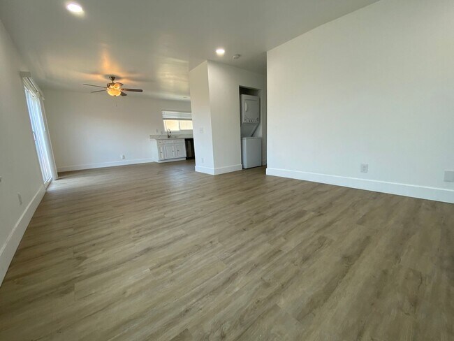 Photo - 4410 Highland Ave Unit B
