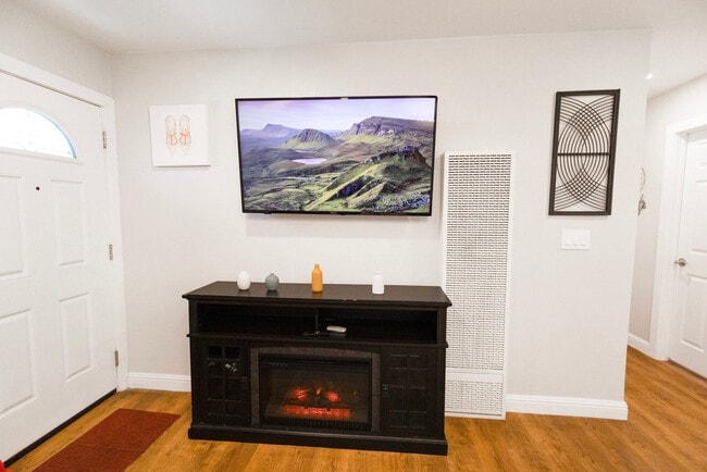 Photo - 1063-67 Gillespie Dr Unit SI ID1471804P