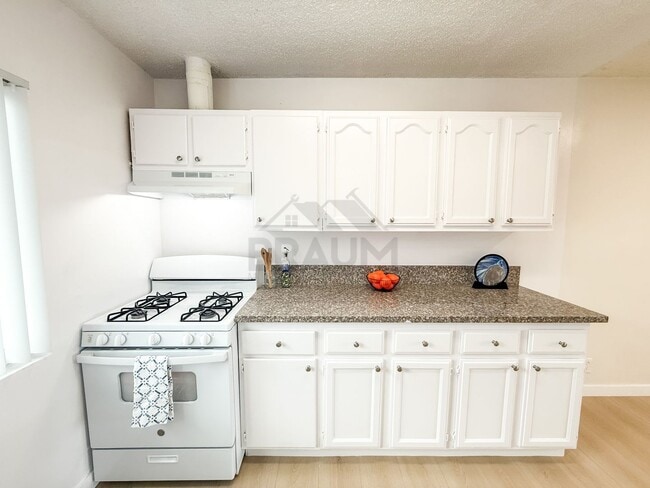Photo - 13129 Oxnard St Unit 18