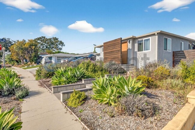 Photo - 5775 W 74th St