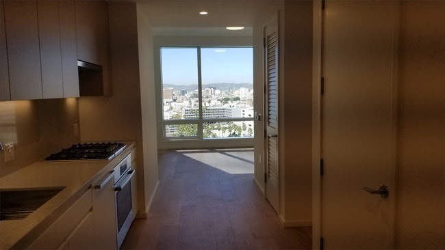 Building Photo - 877 Francisco St