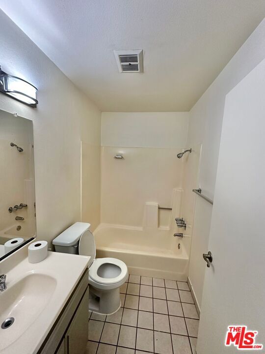 Photo - 3600 Bagley Ave Unit 107