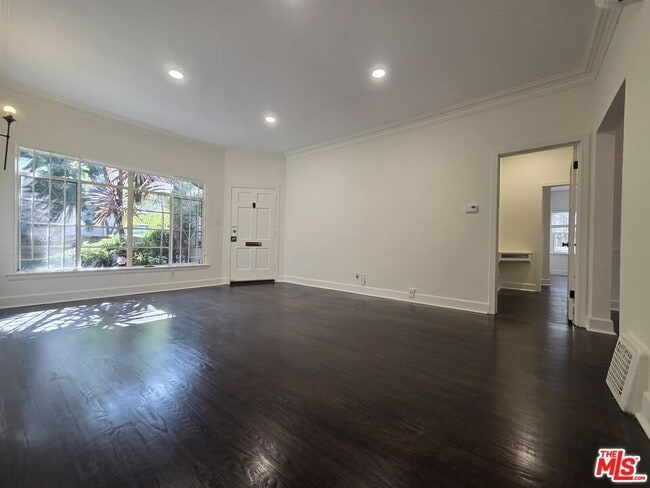 Photo - 107 N Sweetzer Ave Unit 3/4