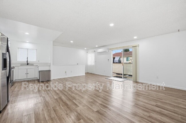 Photo - 6814 Camphor Ln