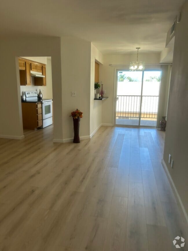 Building Photo - 7641 Reseda Blvd Unit Reseda Rental