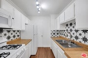 Photo - 1020 Granville Ave Unit 205