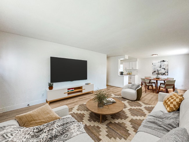 Photo - 4461 Farquhar Ave Unit E