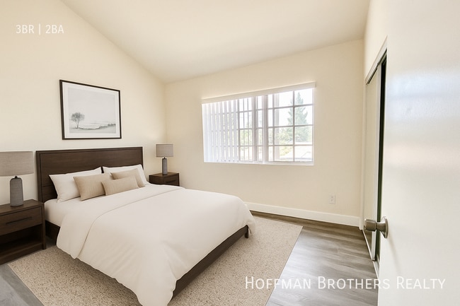 Photo - 6941 Hazeltine Ave Unit 3