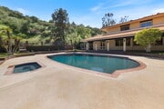 Photo - 540 Haverstock Rd