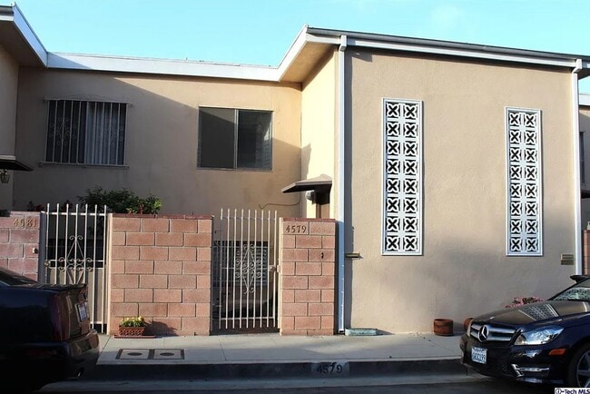 Stunning apartment in Baldwin Hills - Stunning apartment in Baldwin Hills