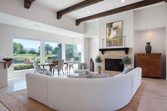 Building Photo - 136 Royal St Georges Way