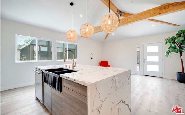 Photo - 9706 S 6th Ave Unit B