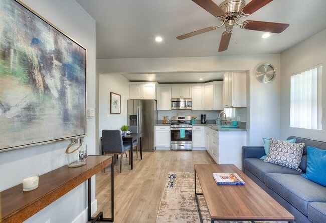 Photo - 4286 S Hobart Blvd Unit 4286 1-2